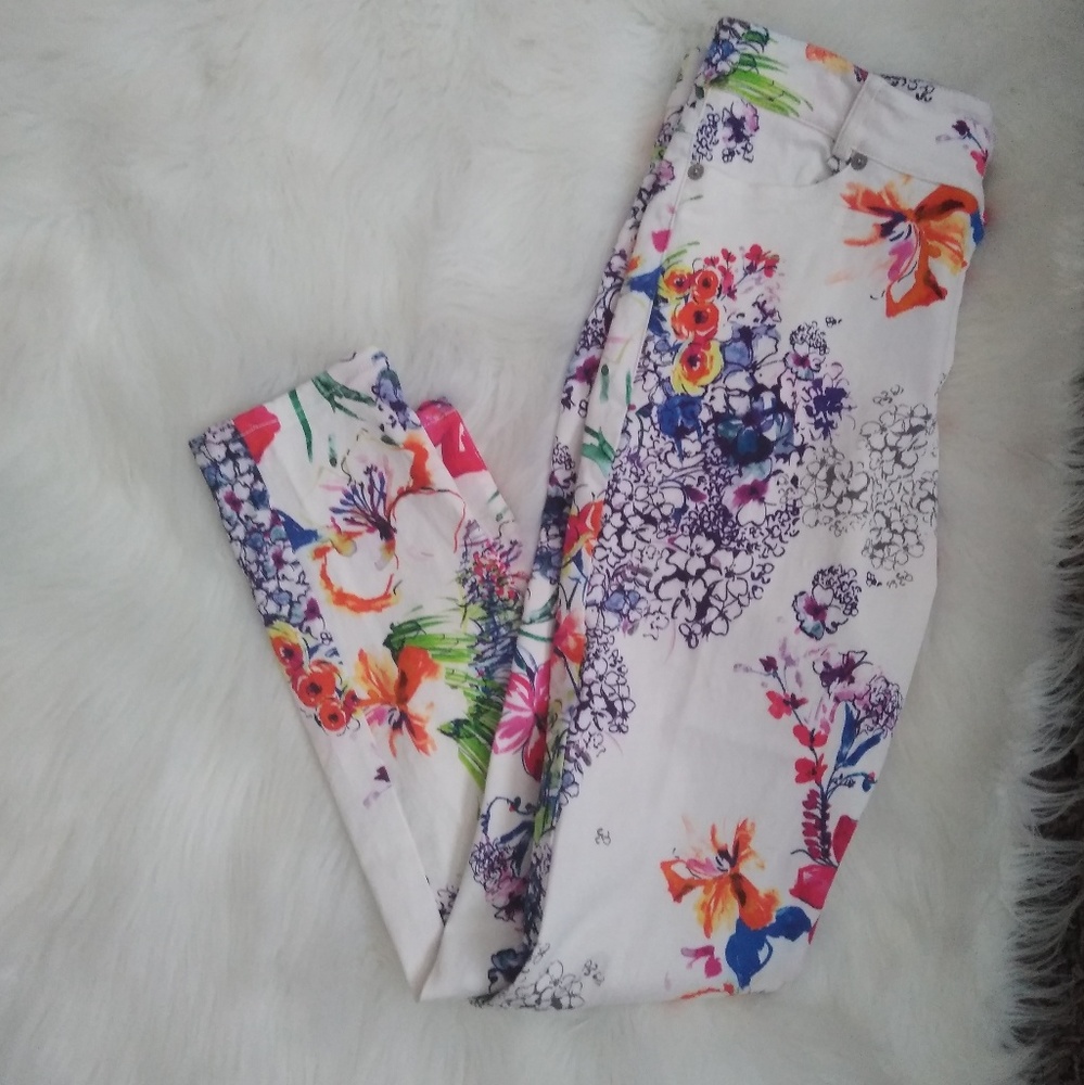 Tricot Chic floral jeans